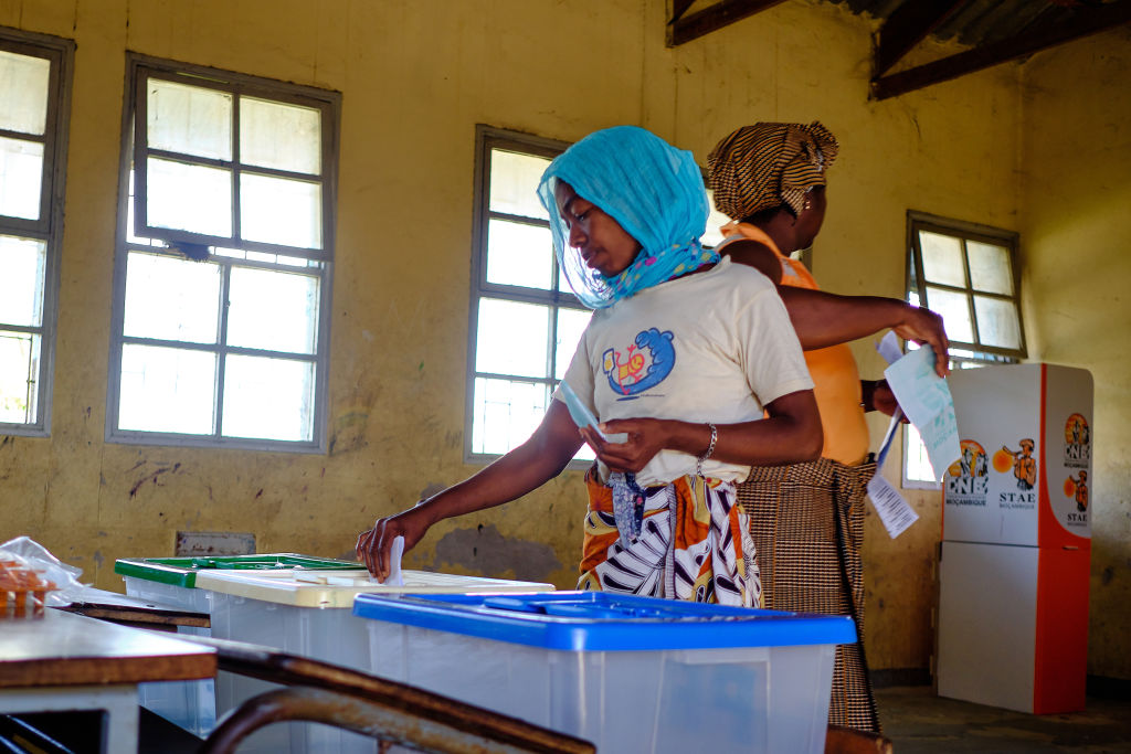 Voting begins in Mozambique to elect new president, parliament